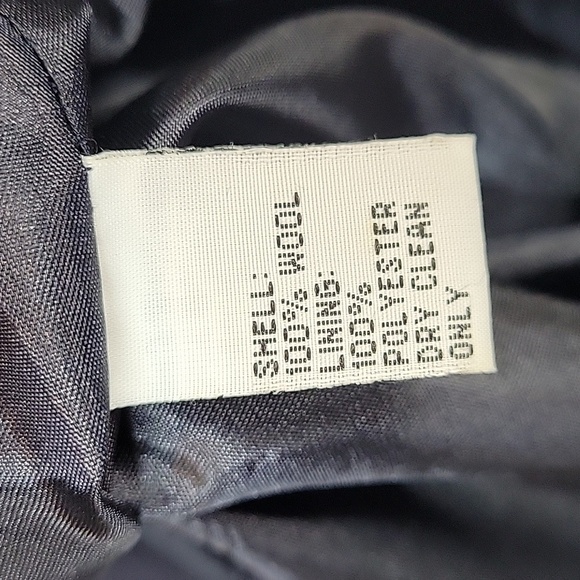 Talbots vintage navy blazer with gold crest emblem buttons - Picture 11 of 11